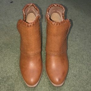 Brown wedges